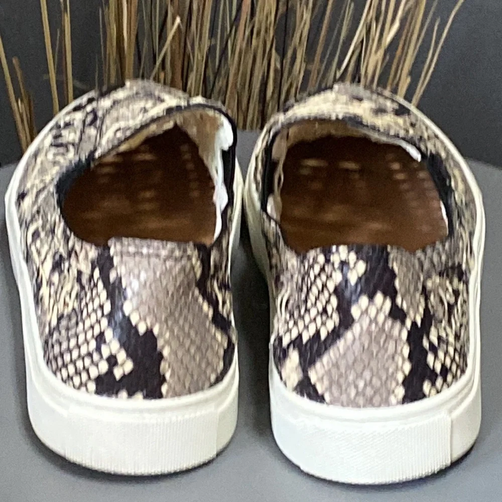 Tory Burch Huaraches slip on sneakers